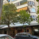 Elena Tirana